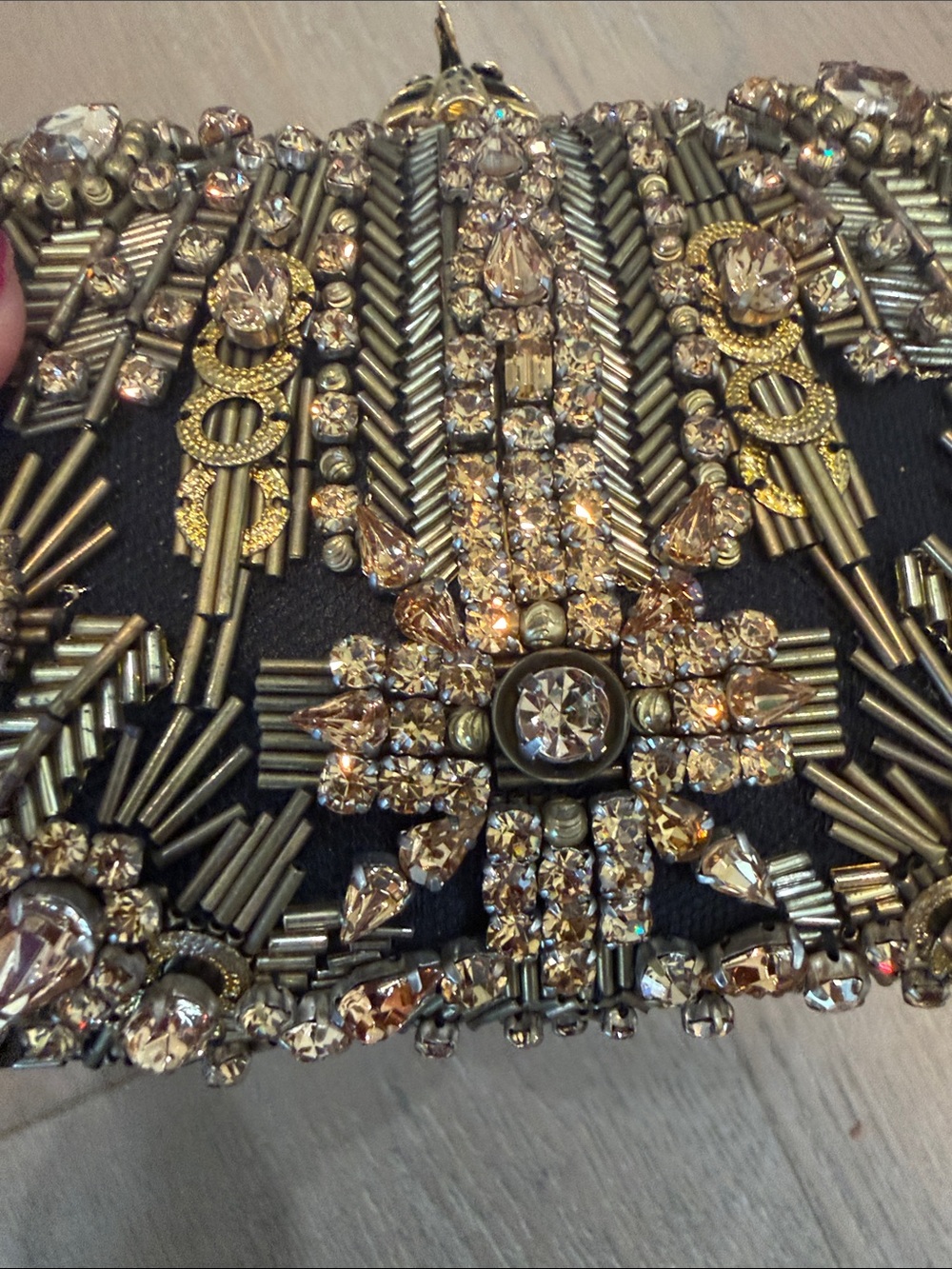 Alexander McQueen embellished Evening Clutch with Gold Skull Accent - Picture 4 of 11